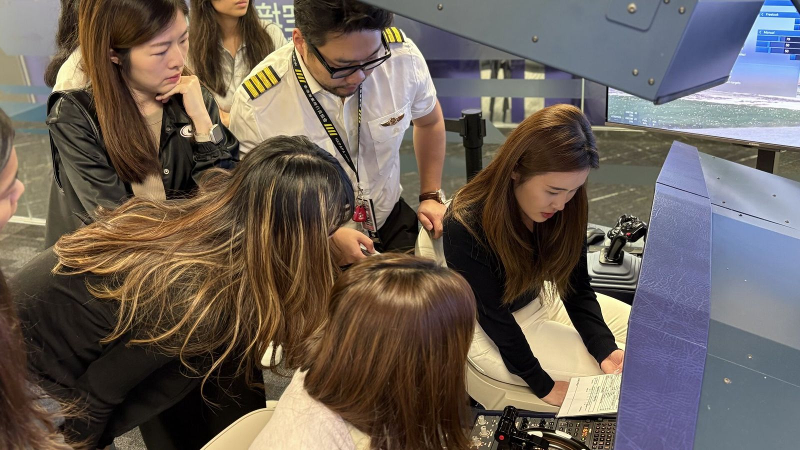 Pilot training in an airline simulator